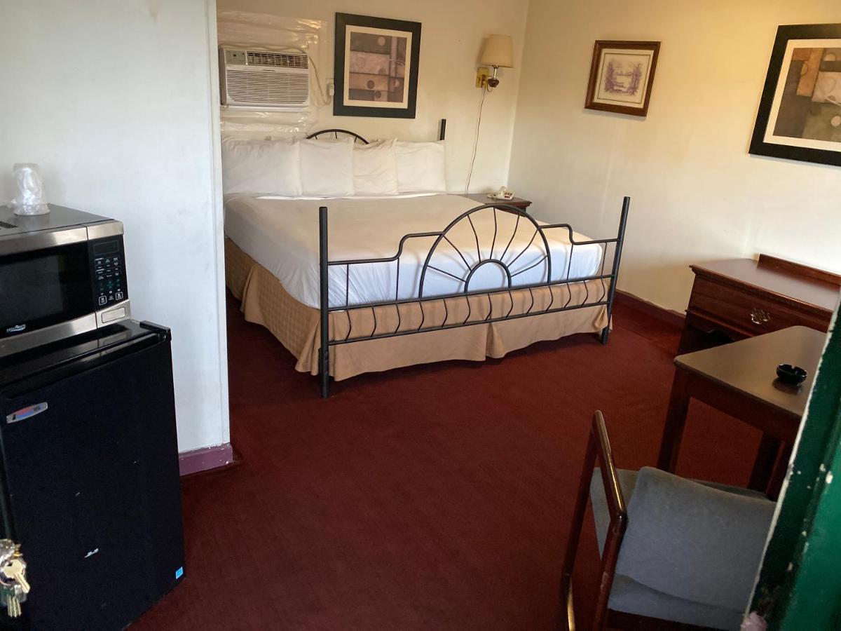 Royal Inn Albany Bagian luar foto