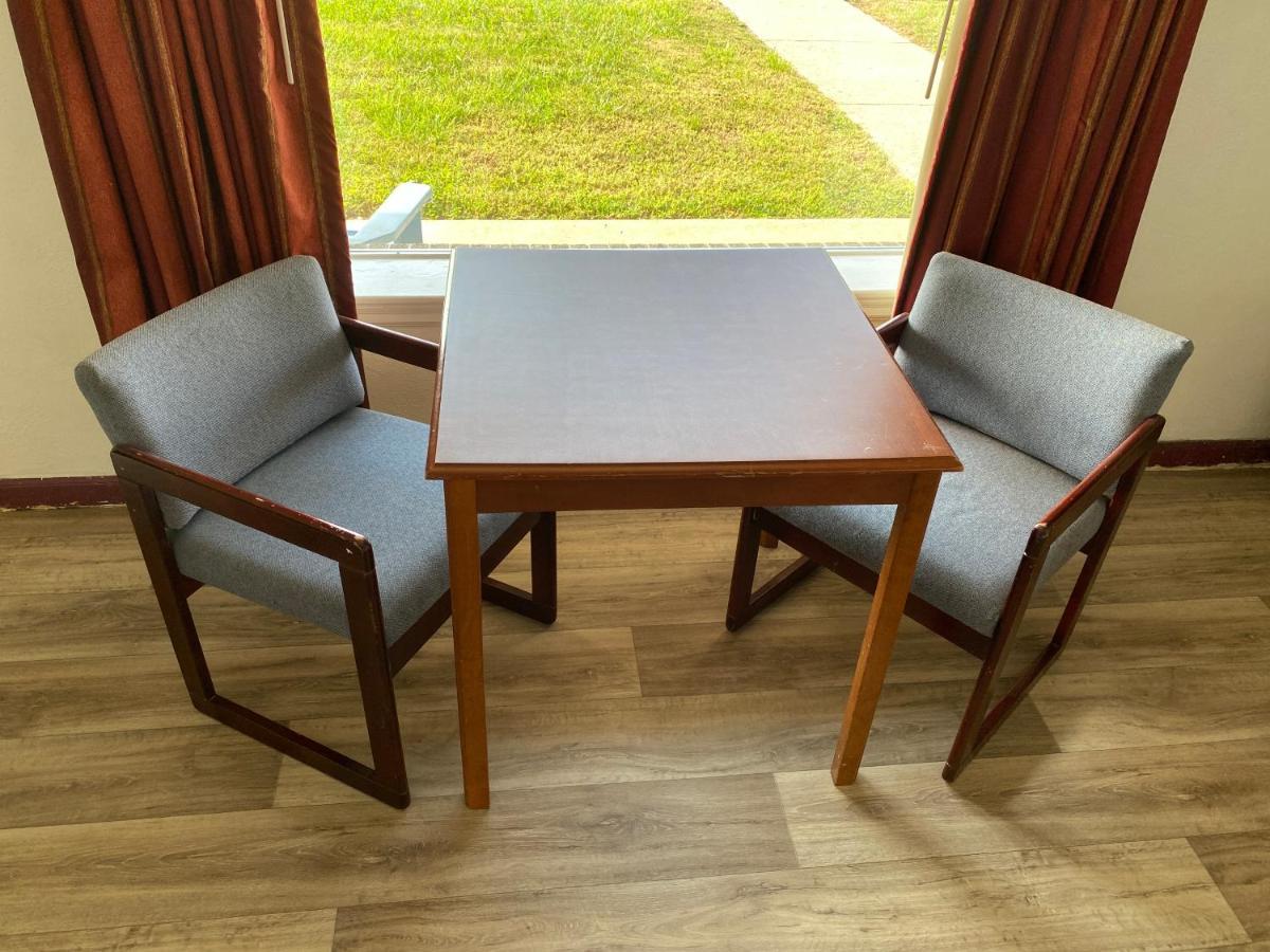 Royal Inn Albany Bagian luar foto