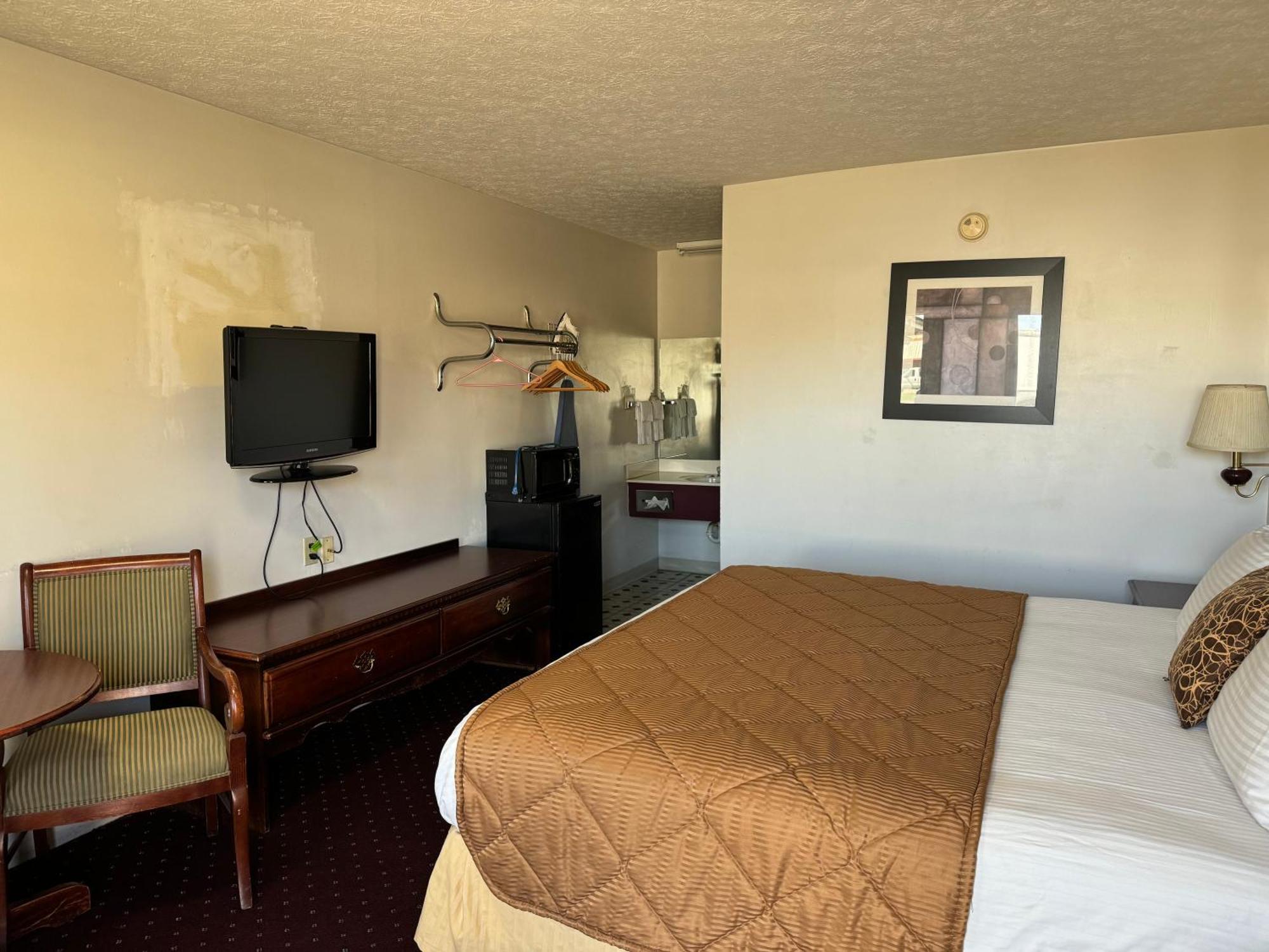 Royal Inn Albany Bagian luar foto