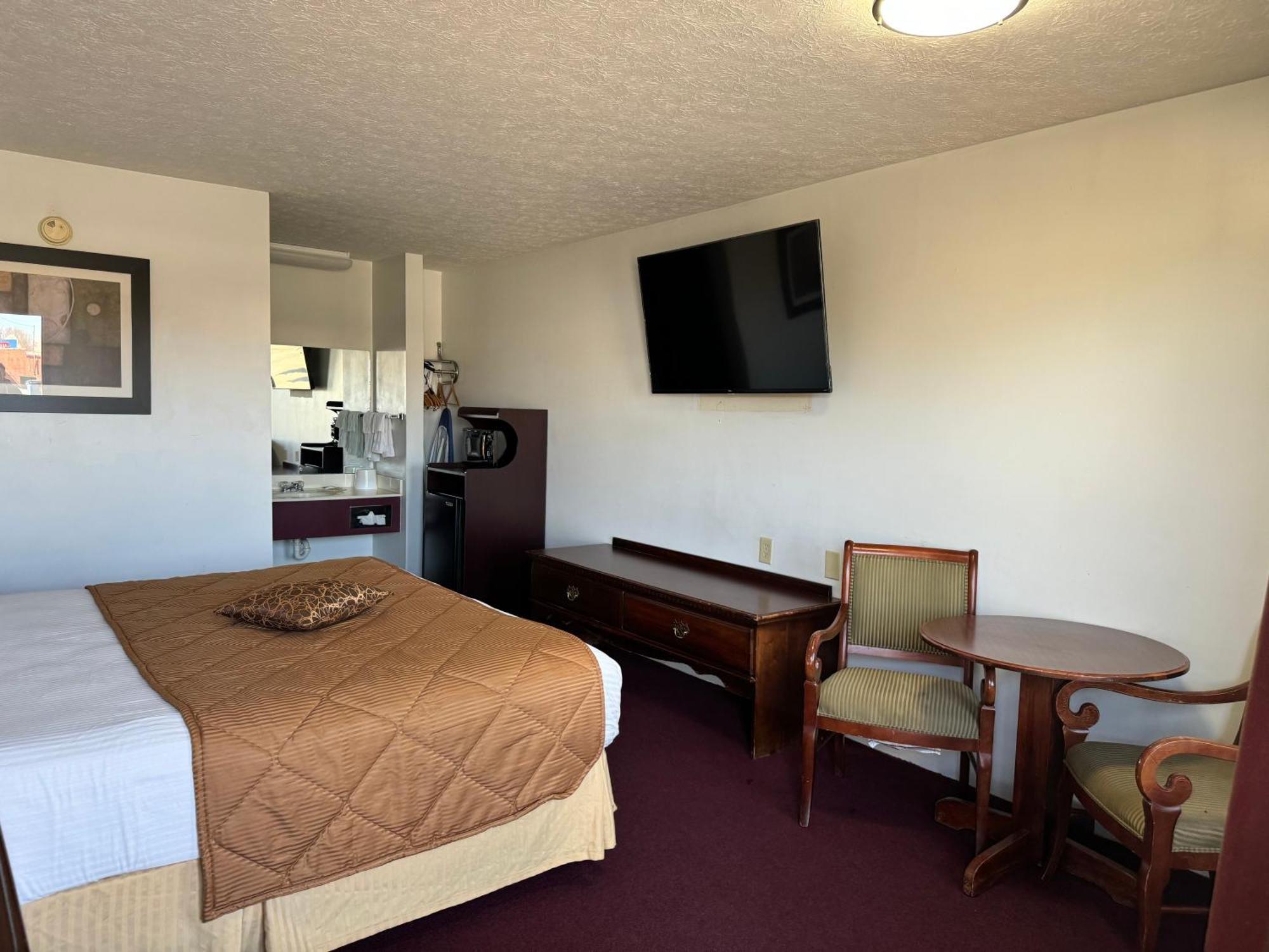 Royal Inn Albany Bagian luar foto