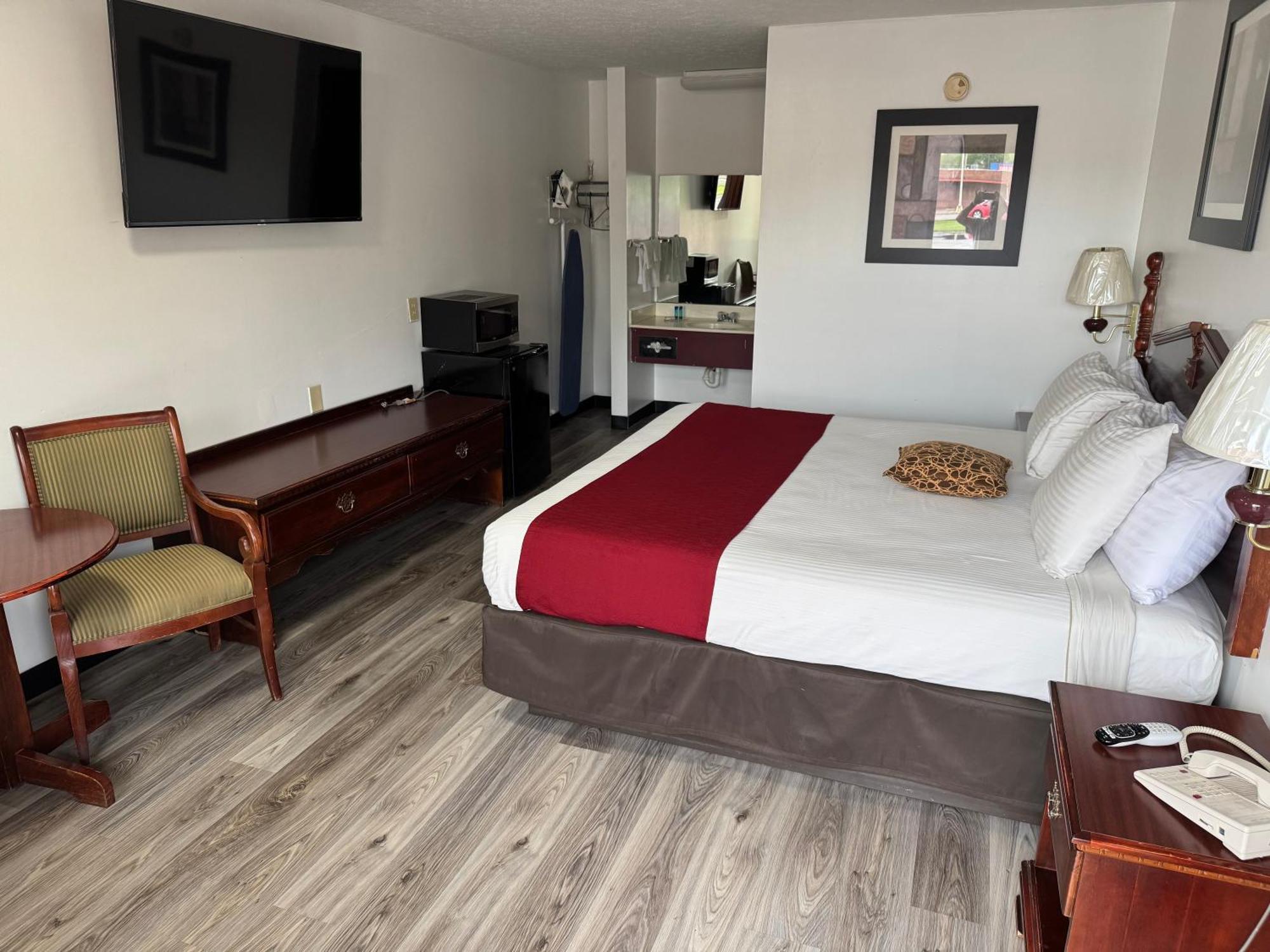 Royal Inn Albany Bagian luar foto