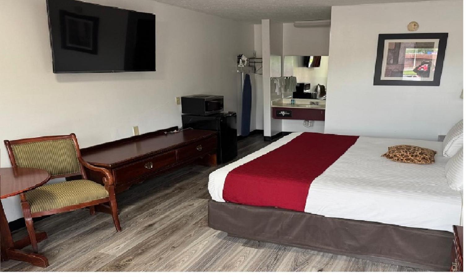 Royal Inn Albany Bagian luar foto