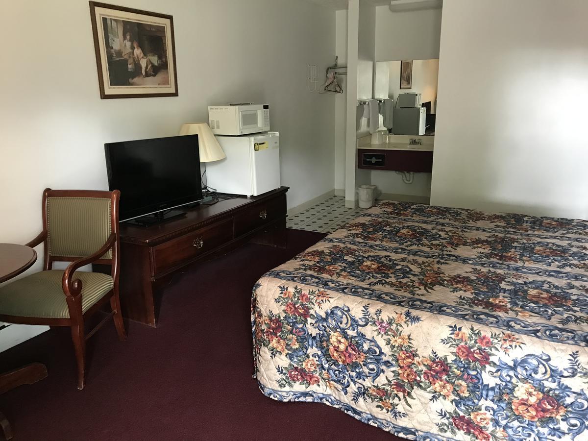 Royal Inn Albany Bagian luar foto