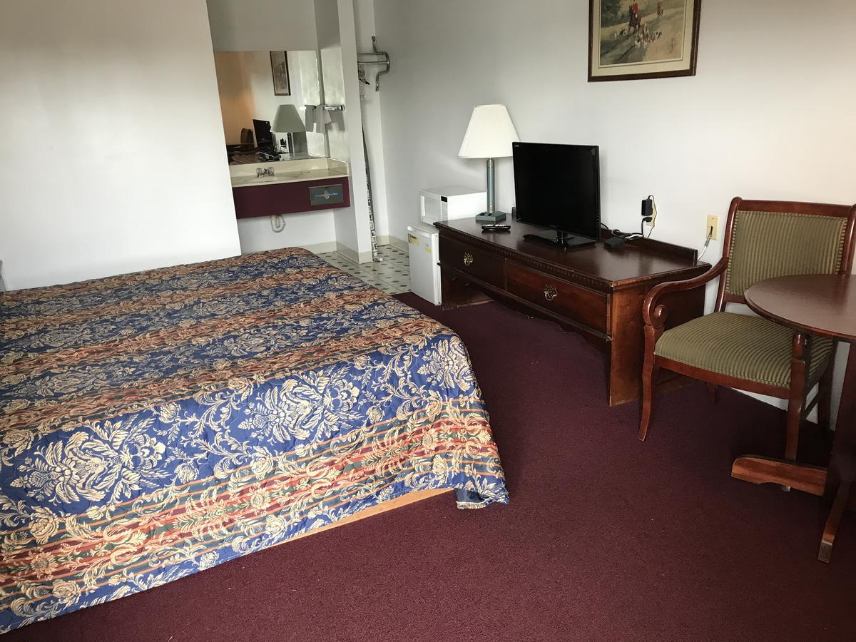 Royal Inn Albany Bagian luar foto